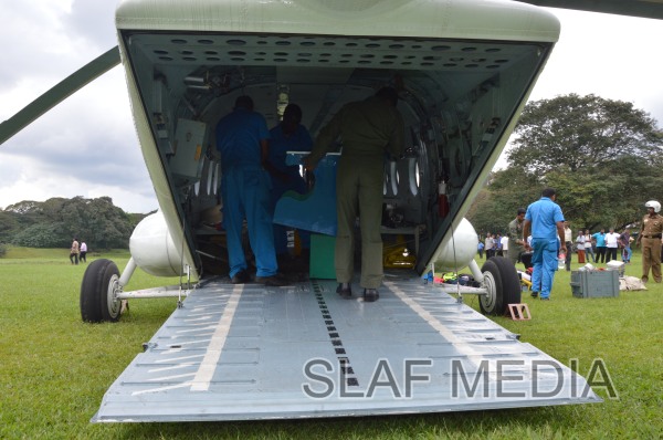 Sri
Lanka Air Force conducts underslung operation at Hanthane Hill